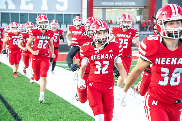 Neenah vs Kimberly 0176