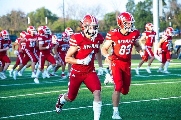 Neenah vs Appleton East 0234