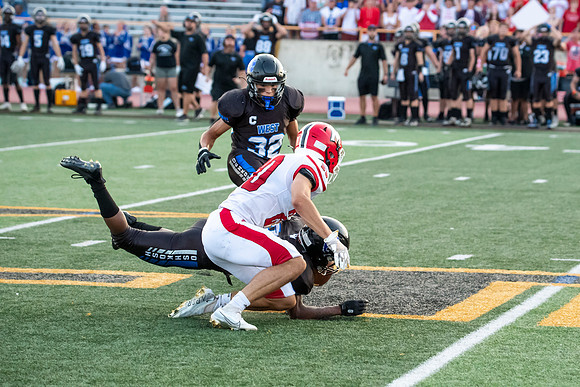 Neenah v Oshkosh West_0218