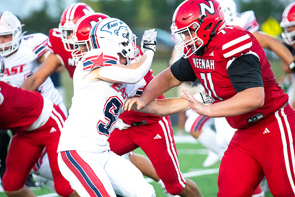 Neenah vs Appleton East 0298
