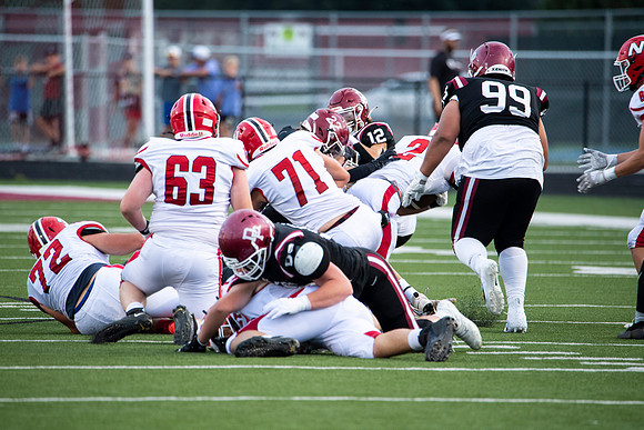 Neenah v DePere_0294