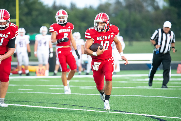 Neenah vs Appleton East 0371