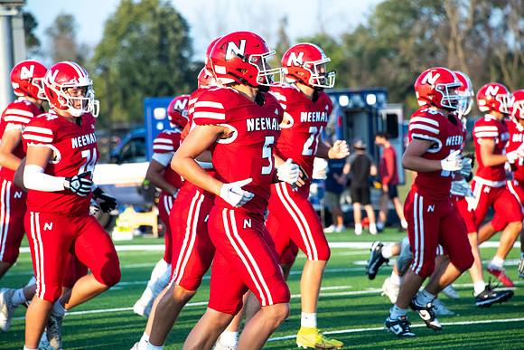 Neenah vs Appleton East 0240