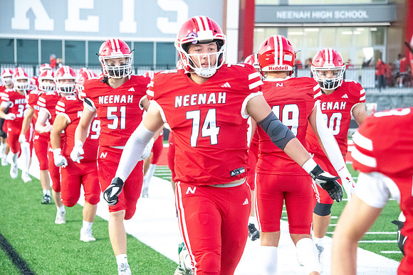 Neenah vs Kimberly 0164