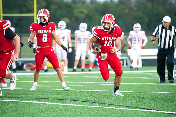 Neenah vs Appleton East 0366