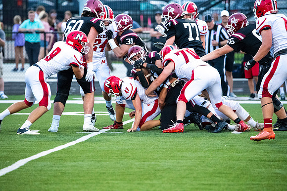 Neenah v DePere_0354