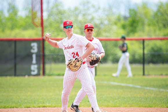 Neenah vs DC Everest 075