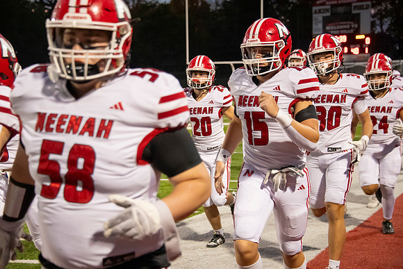 Neenah vs Hortonville 0184