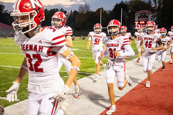 Neenah vs Hortonville 0200
