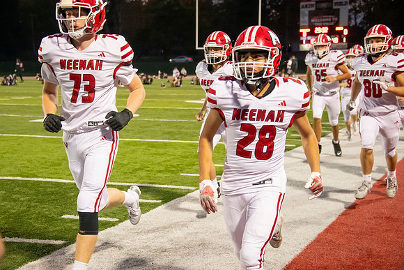 Neenah vs Hortonville 0210