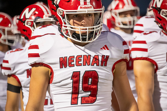 Neenah vs Hortonville 0226