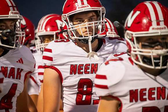 Neenah vs Hortonville 0230