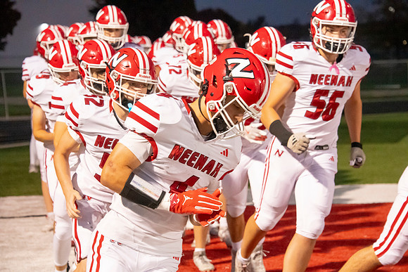 Neenah vs Hortonville 0244
