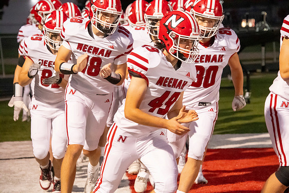 Neenah vs Hortonville 0250