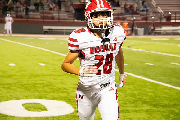 Neenah vs Hortonville 0355