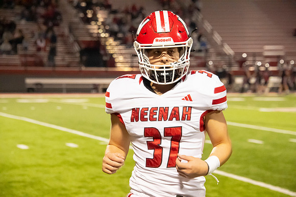 Neenah vs Hortonville 0356