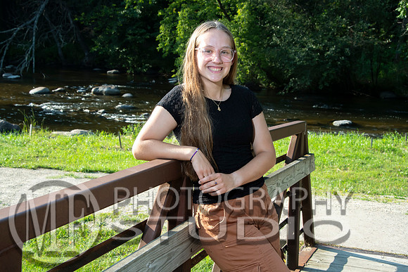 Mia_033