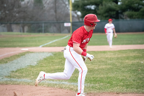 Neenah vs Hortonville 0204