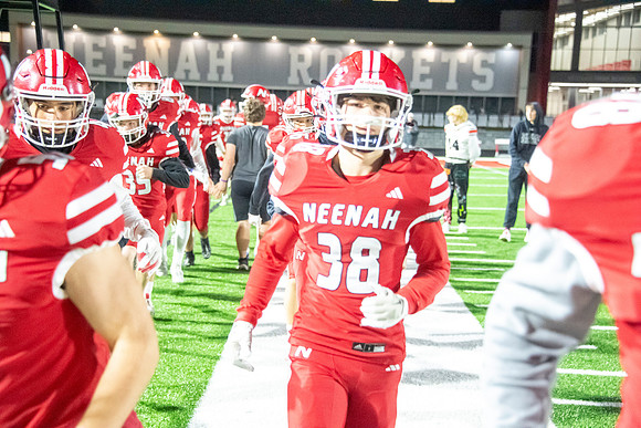 Neenah vs Muskego 0205