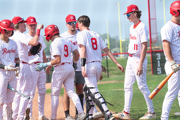 Neenah vs Hortonville 0427