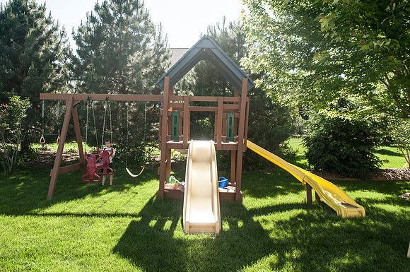 Kids on Slides HighCL__25