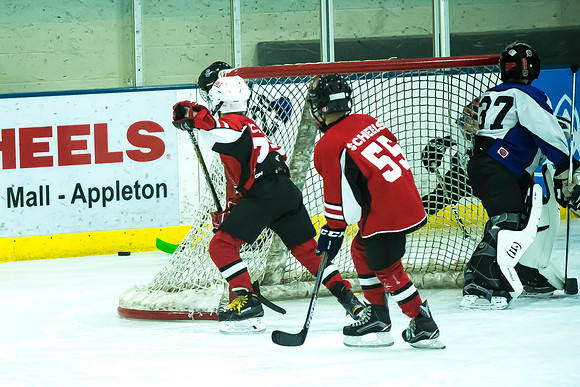 Squirt_B_vs_Oshkosh_126