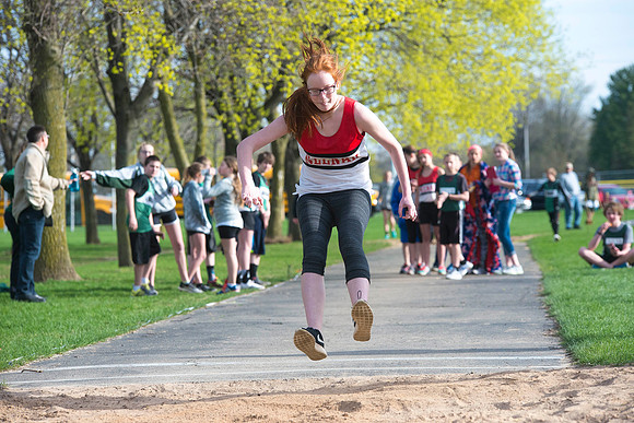 Neenah_Middle_School_Track_04242017_018