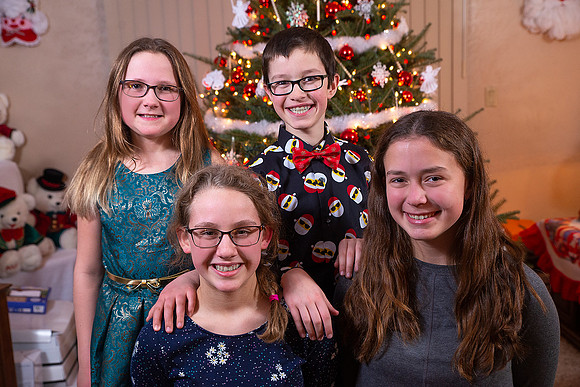 Family_Christmas_2018__19