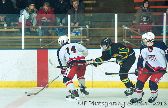 fc_stars_boys_hockey_vs_beaver_dam_035_24711897325_o