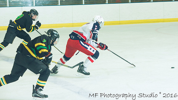 fc_stars_boys_hockey_vs_beaver_dam_046_24618344881_o