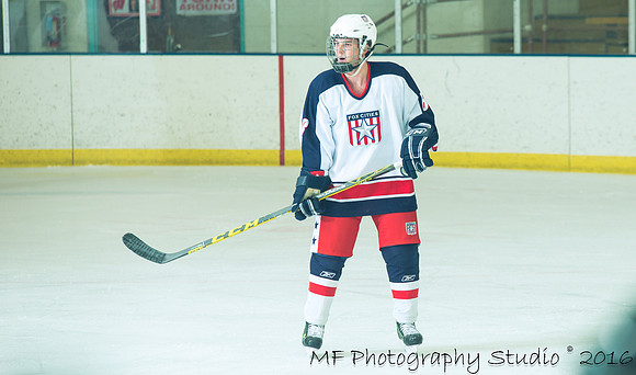 fc_stars_boys_hockey_vs_beaver_dam_045_24594080362_o