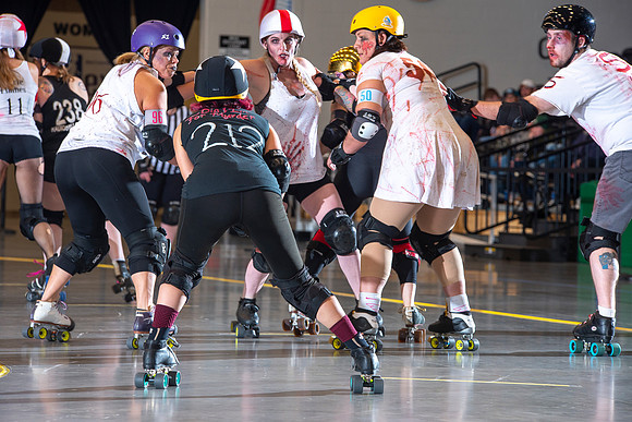 Zombies_vs_Vampires_053
