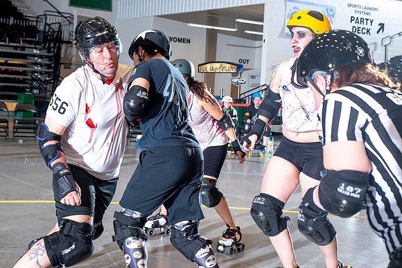 Zombies_vs_Vampires_147