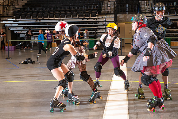 Zombies_vs_Vampires_125