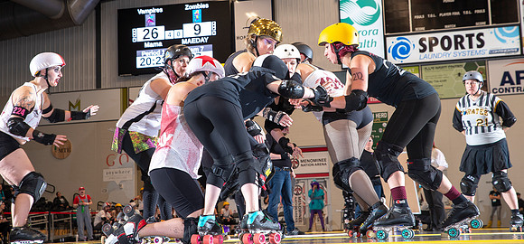 Zombies_vs_Vampires_095