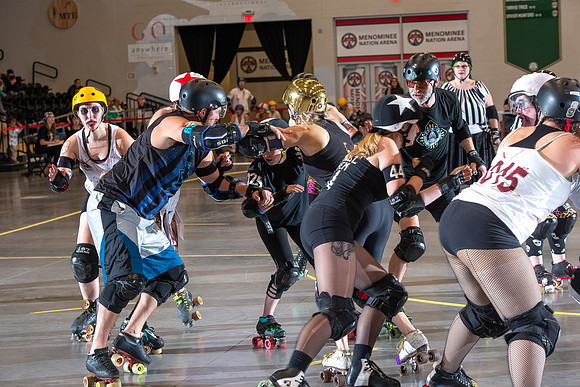 Zombies_vs_Vampires_063