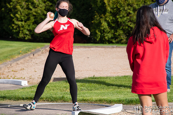 nhs_girls_track_118_51175686463_o