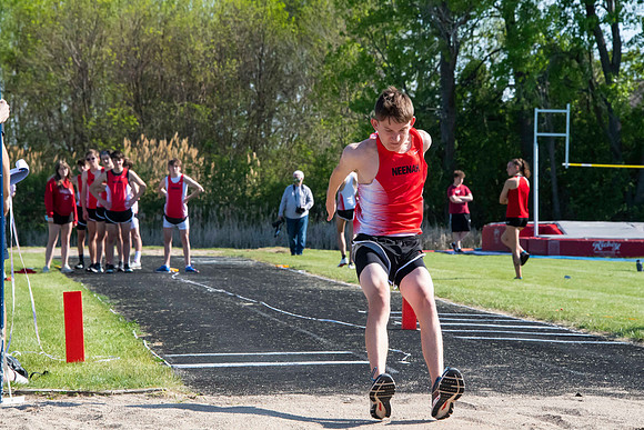 NHS_Track_024