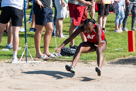 NHS_Track_005