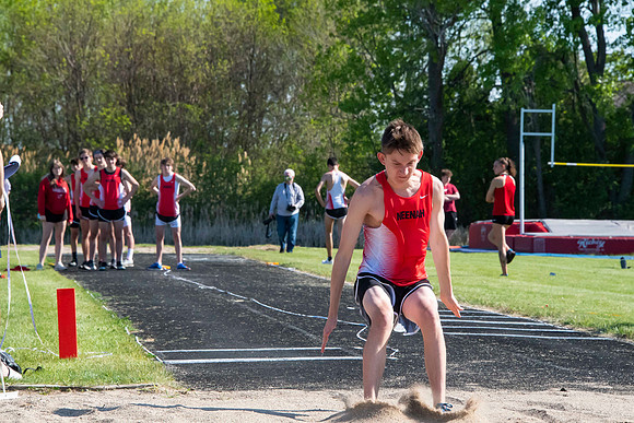 NHS_Track_025