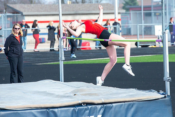 NHS_Girls_Track_007
