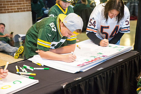 packers_vs_bears_126_30639935355_o