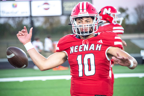 Neenah vs Hortonville 0080