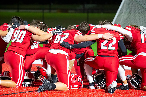 Neenah vs Muskego 0518