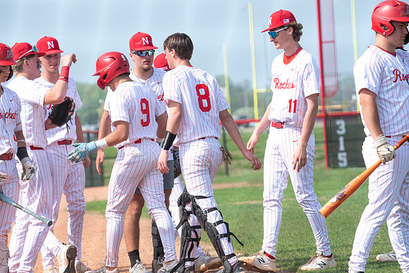 Neenah vs Hortonville 0426