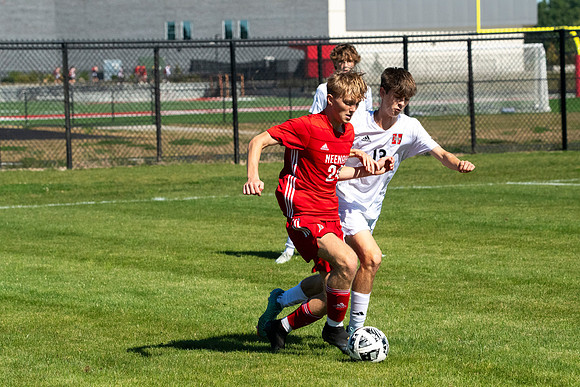 Neenah vs Sussex Hamilton 061