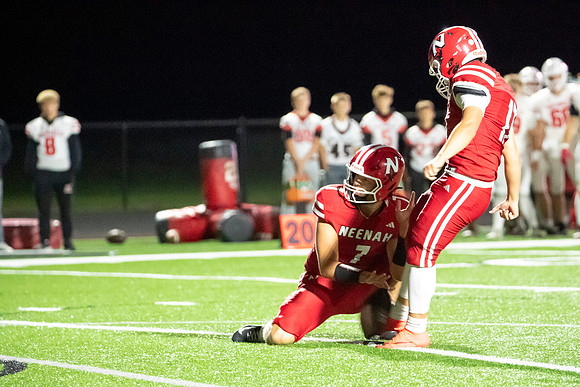 Neenah vs Hortonville 0543