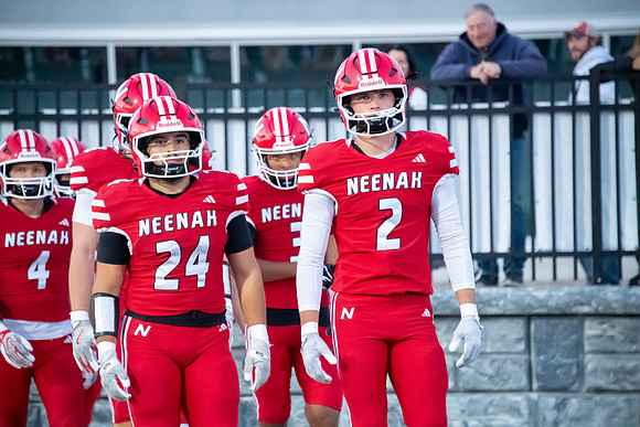 Neenah vs DePere 0030