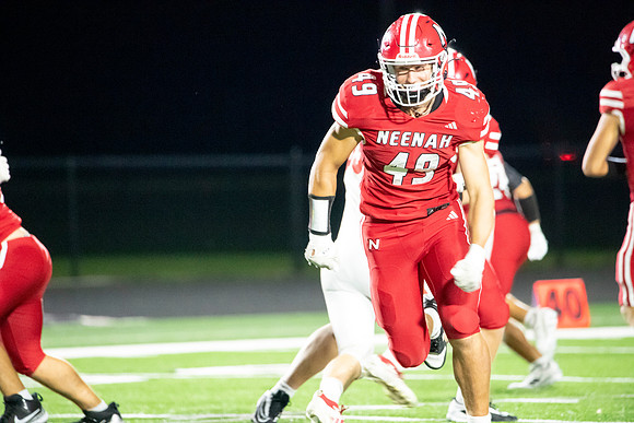 Neenah vs Hortonville 0450