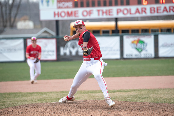 Neenah vs Hortonville 0138